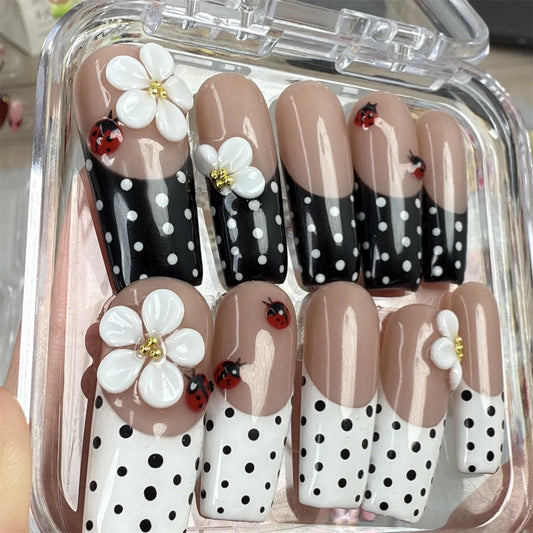 Daisy Dots Acrylic Press On Nails