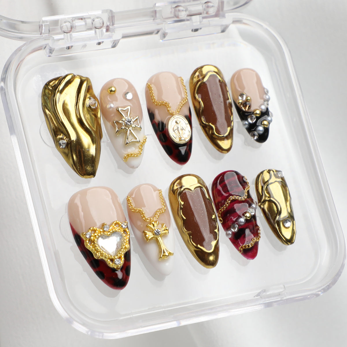 Amber Era Vintage Press On Nails Short Handmade Luxury Almond Nail Set Classic Design for Elegant Everyday Wear
