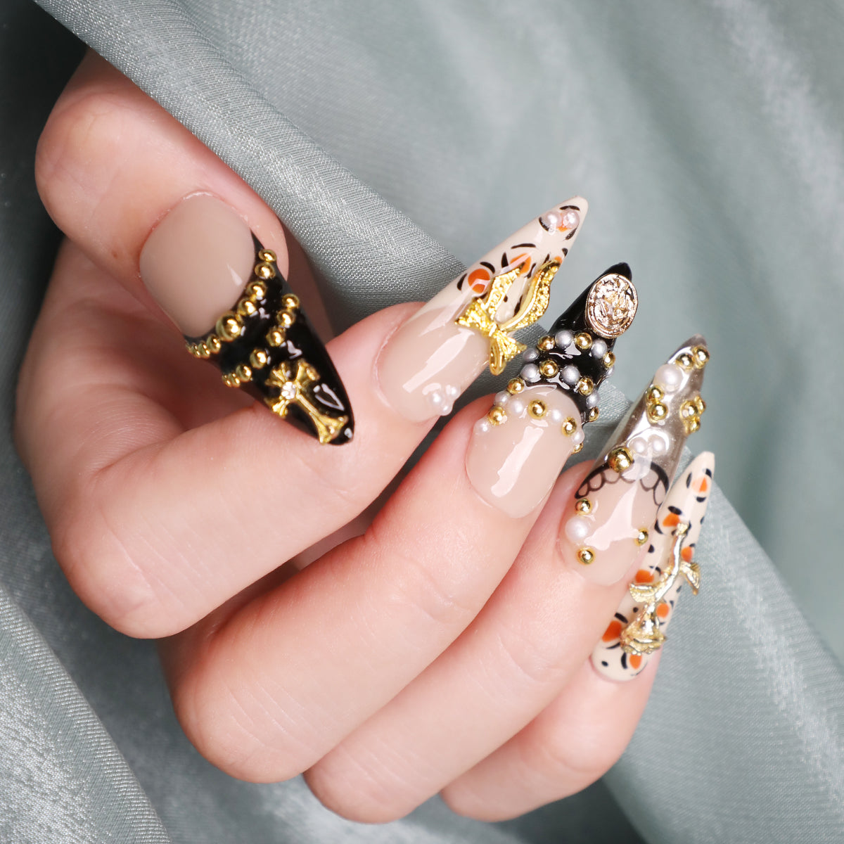 Pearl Reign Press On Nails Gold Stiletto Luxury Handmade Acrylic Press-on Long Nail Set for Elegant Glamorous Look For Dinner Event Party