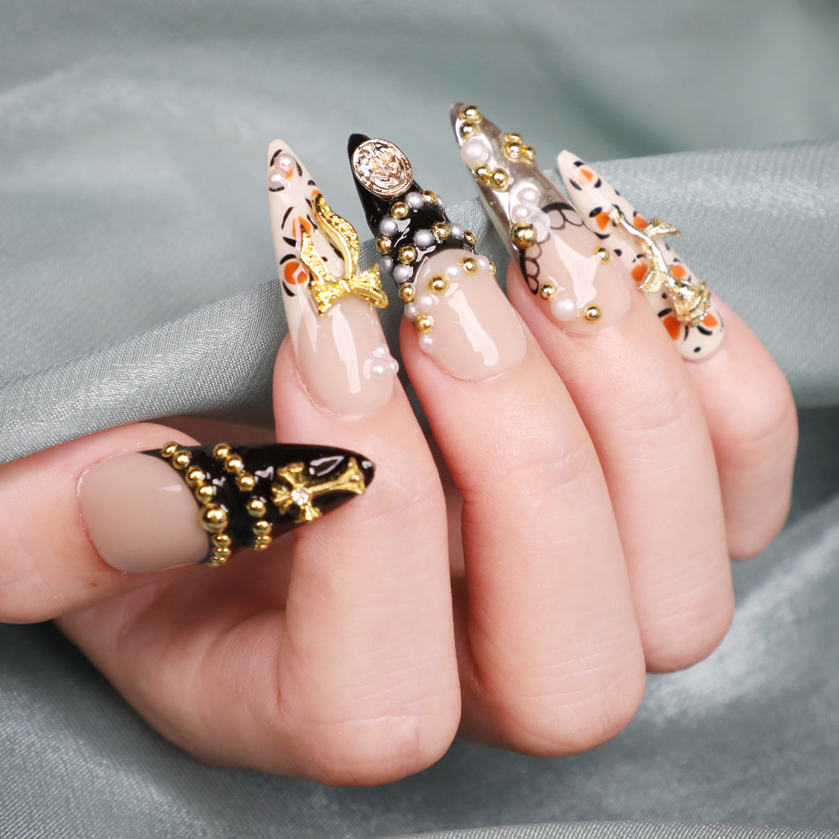 Pearl Reign Press On Nails Gold Stiletto Luxury Handmade Acrylic Press-on Long Nail Set for Elegant Glamorous Look For Dinner Event Party