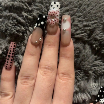 Tik tok review picture of musemoodnails acrylic press on nails
