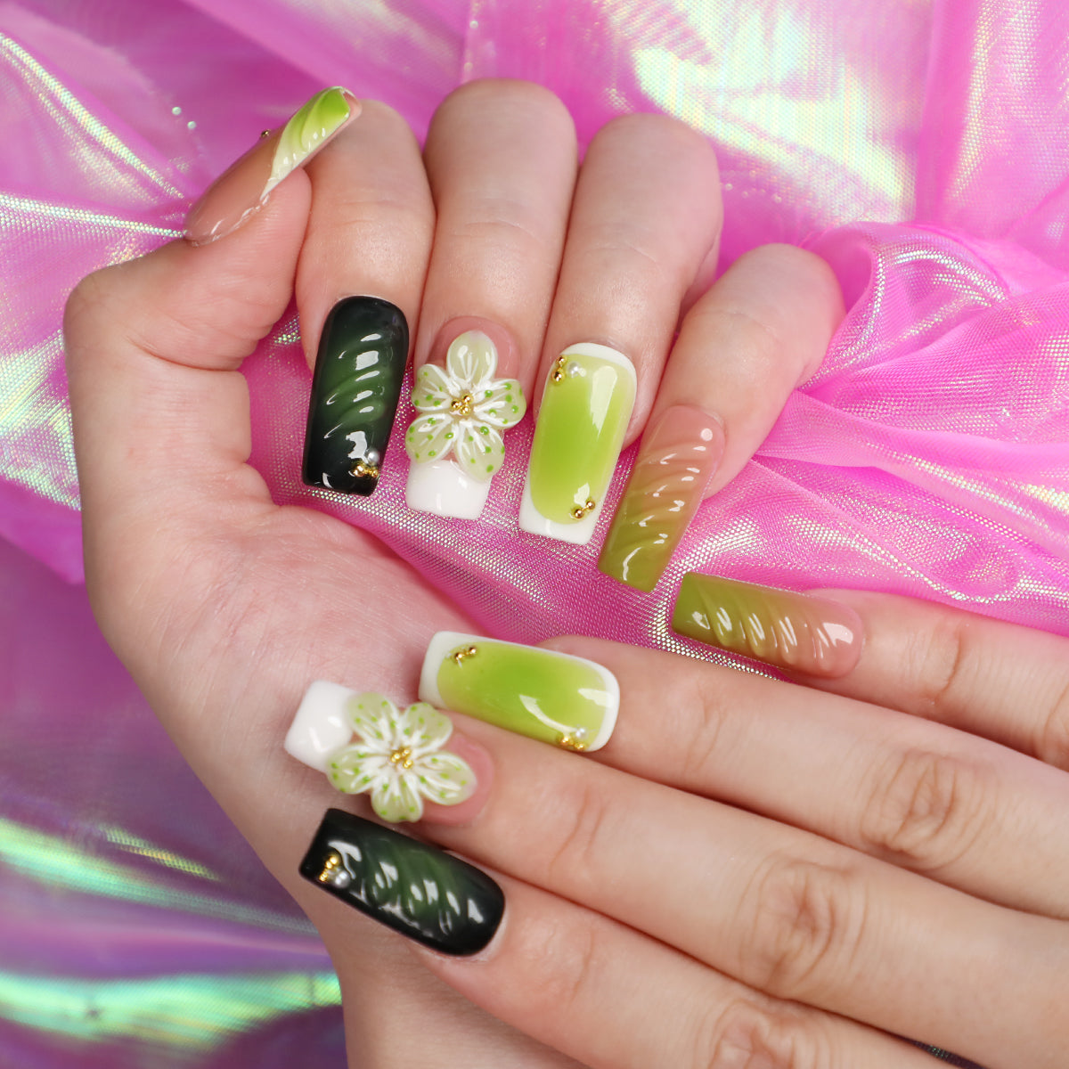 Green Breeze Short Square Shape Handmade Luxury Green Press On Nail Set For Beginner Daily Wear Party