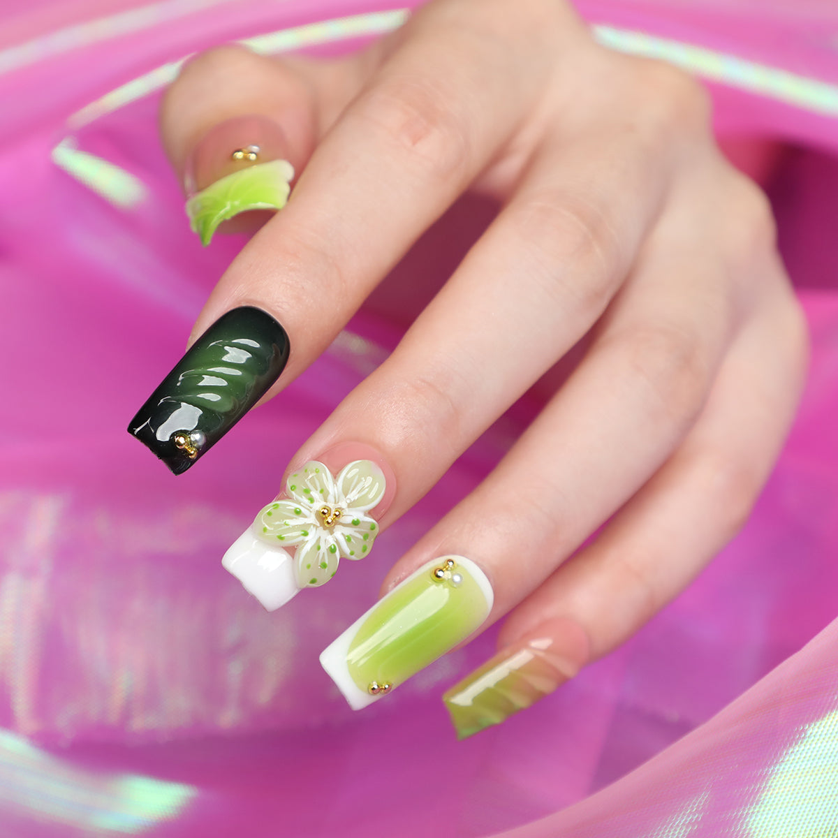 Green Breeze Short Square Shape Handmade Luxury Green Press On Nail Set For Beginner Daily Wear Party