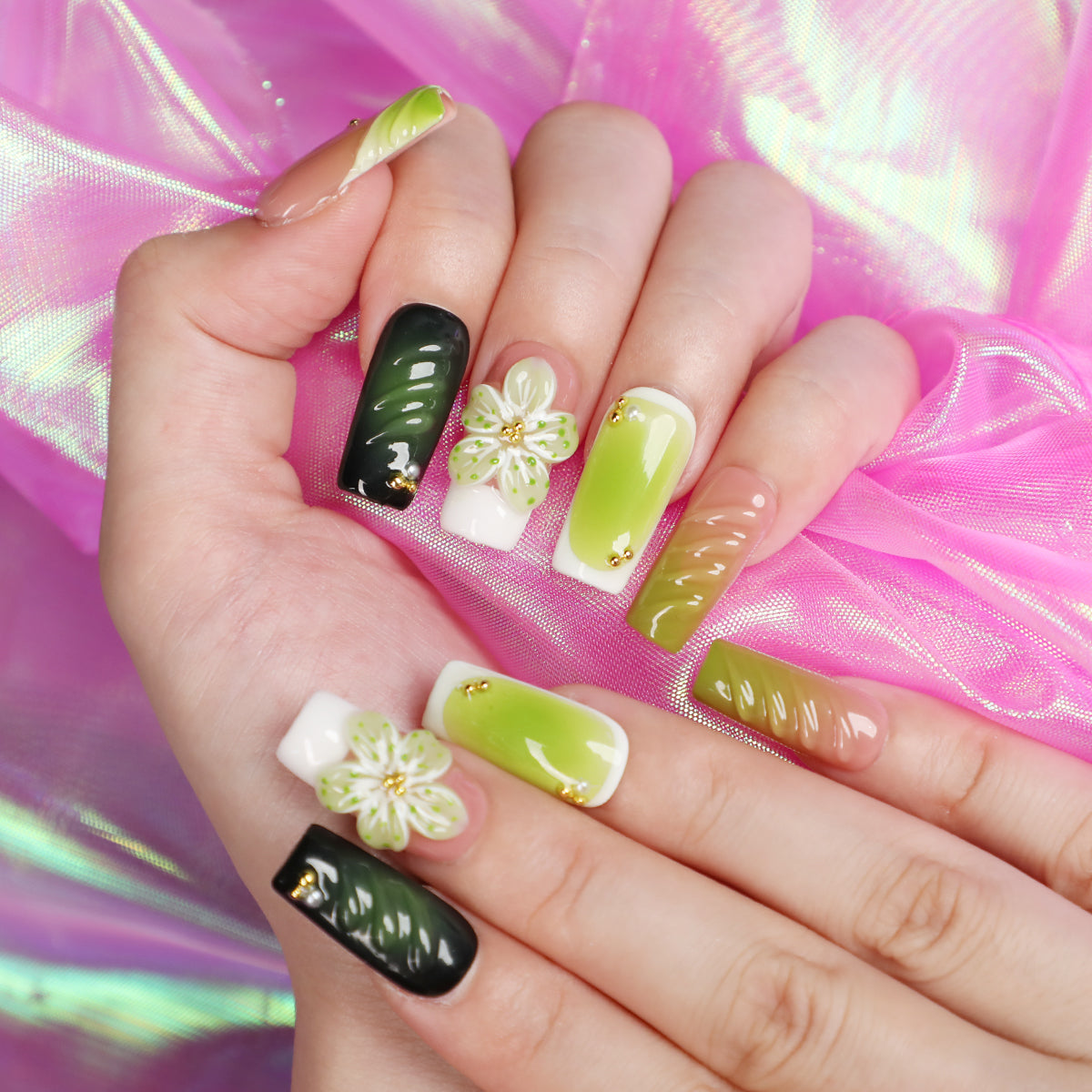 Green Breeze Short Square Shape Handmade Luxury Green Press On Nail Set For Beginner Daily Wear Party