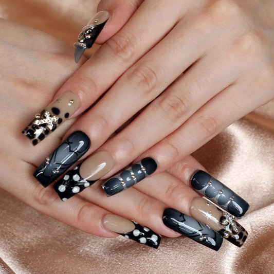 Sliver Creed Square Shape Handmade Luxury Medium Length Silver & Black Press On Nail Set For Beginner Daily Wear Party Dinner