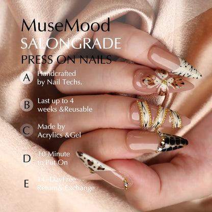 Faux ongles à presser en acrylique luxueux neutres faits à la main avec accents dorés