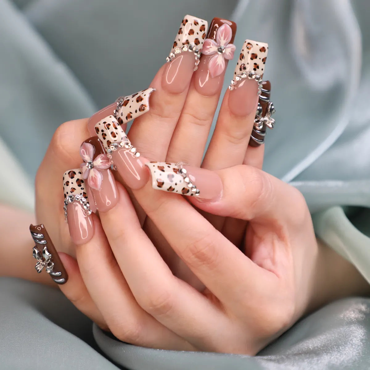 Creamy Floral Sqaure Nail Set Press On Nail