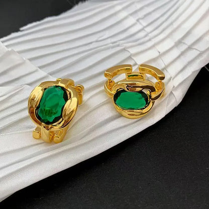 two different angles to showcase the details of ring