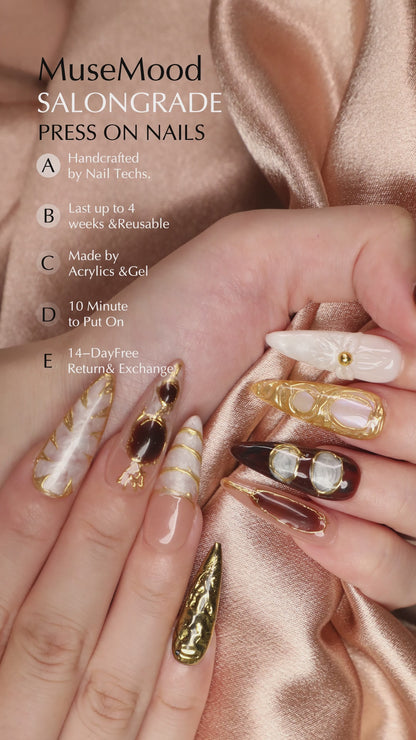 Gilded Era Medium Length Stiletto Shape Handmade Golden Luxury Press On Nail Set For Party Dinner