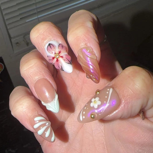 short almond nail review picture from musemoodnails customer